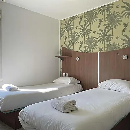 Kyriad Direct Val De Reuil 2* Le Vaudreuil